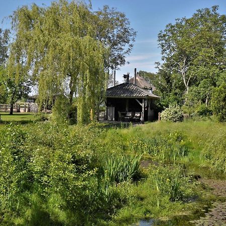 Wildwestruurlo Villa Exteriör bild