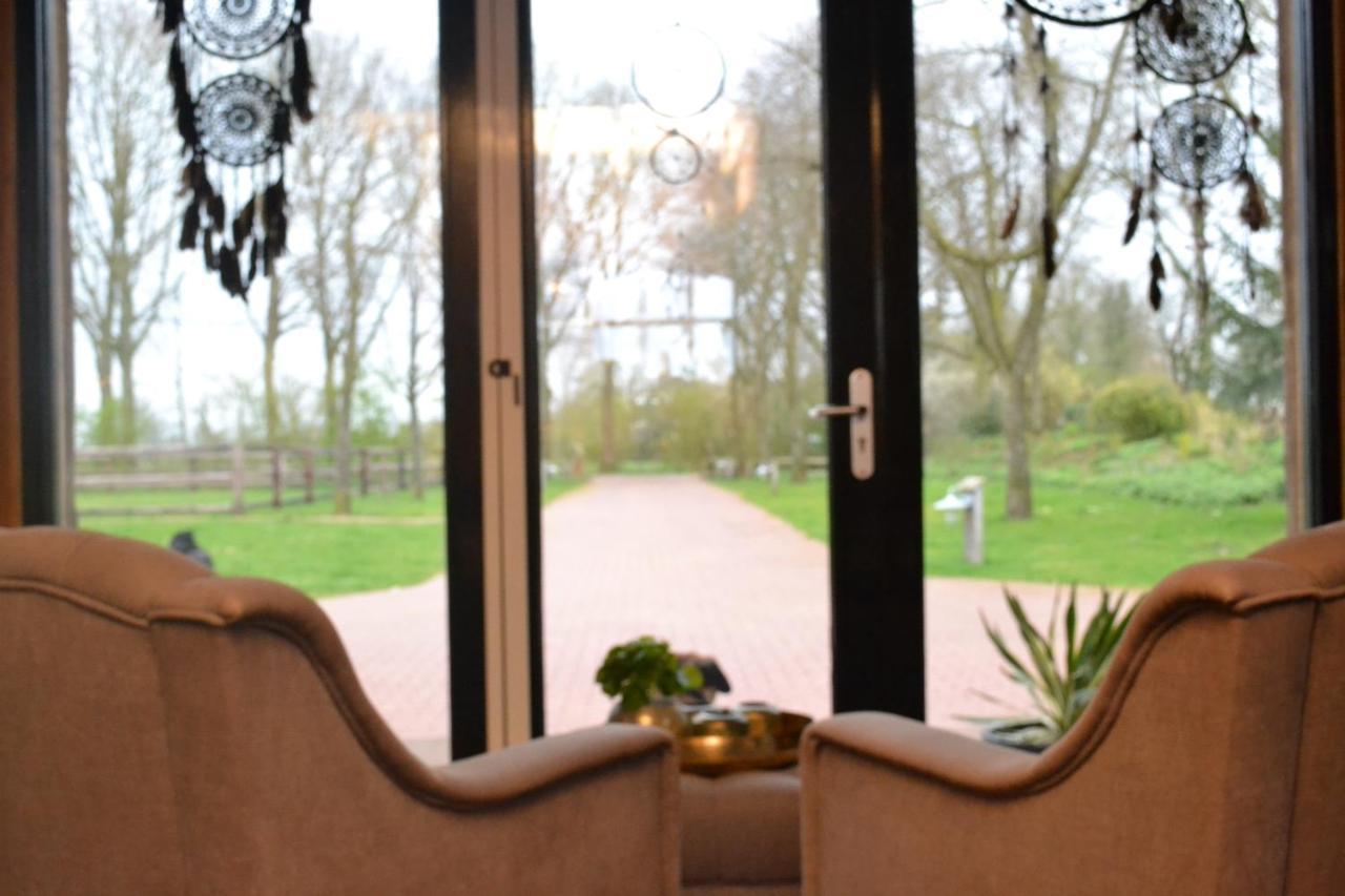 Wildwestruurlo Villa Exteriör bild