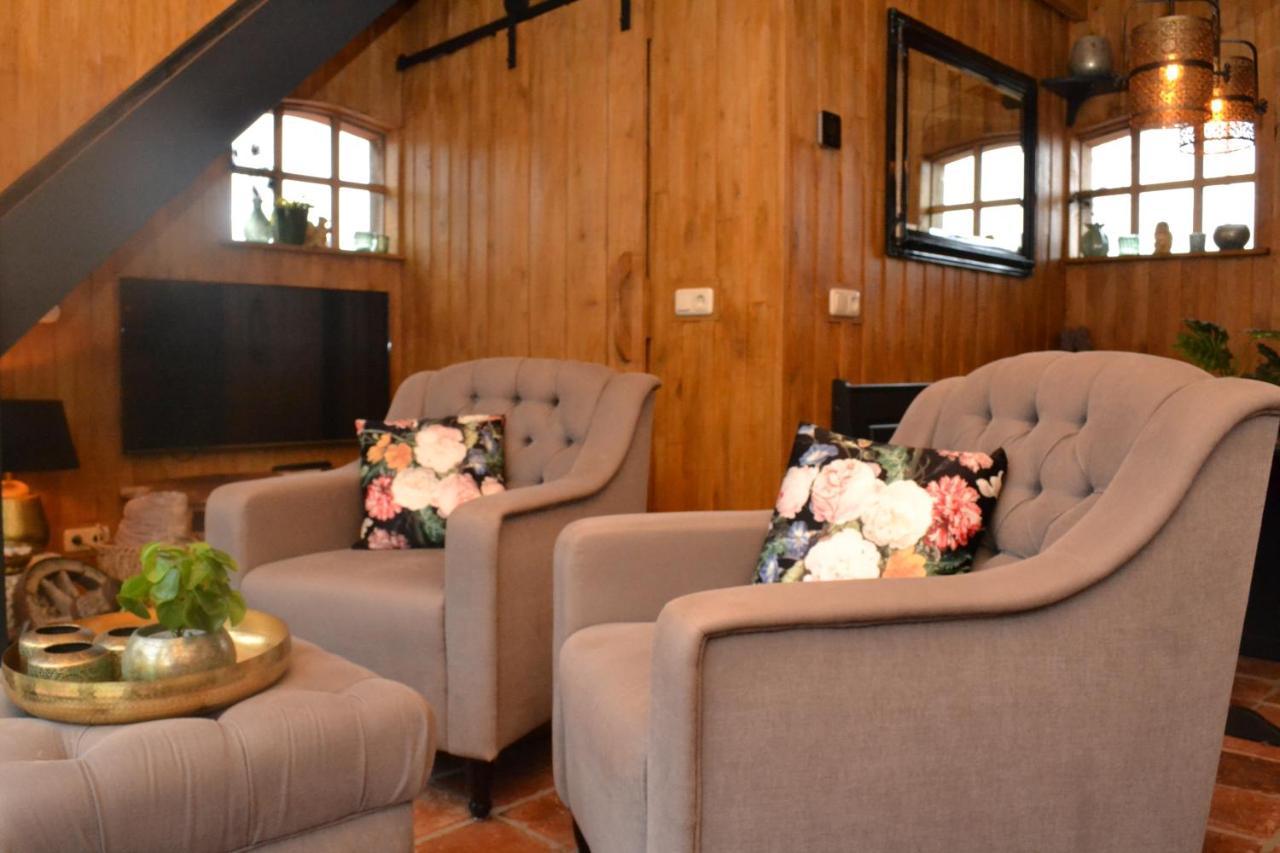 Wildwestruurlo Villa Exteriör bild