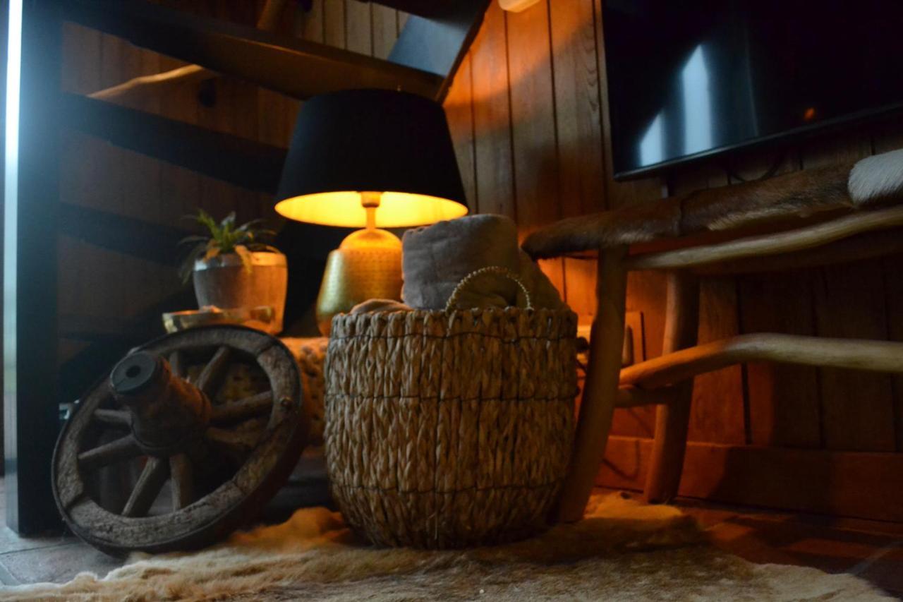 Wildwestruurlo Villa Exteriör bild