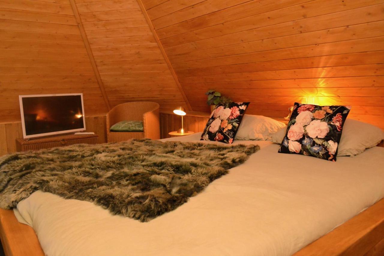 Wildwestruurlo Villa Exteriör bild