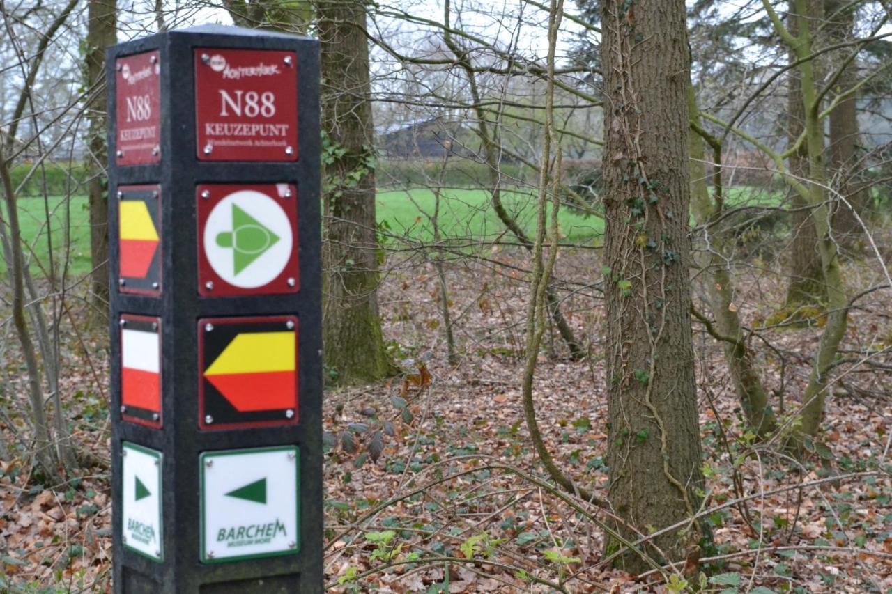 Wildwestruurlo Villa Exteriör bild