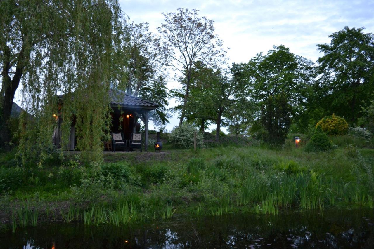 Wildwestruurlo Villa Exteriör bild
